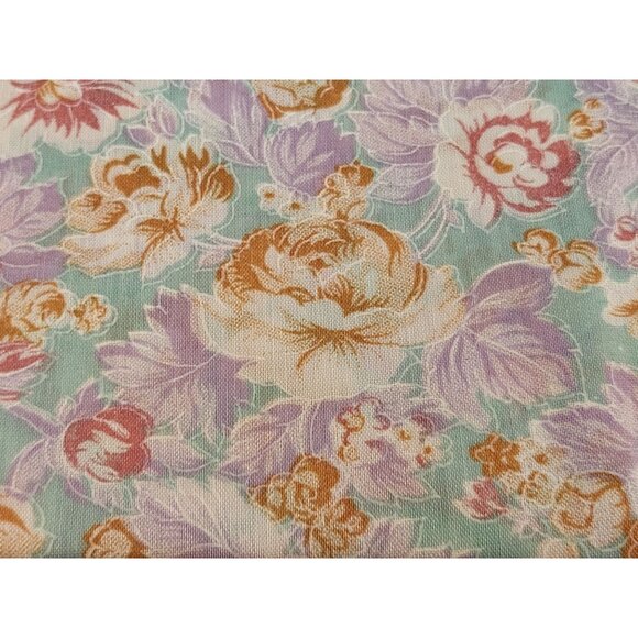 Vintage 1990s Floral Cotton Quilting Fabric Pastel Green & Purple Roses 2 yd cut - Picture 9 of 10